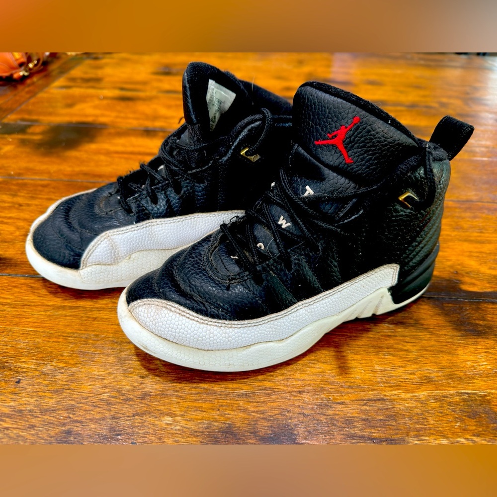 Jordan 12 Boys 2Y Size 2